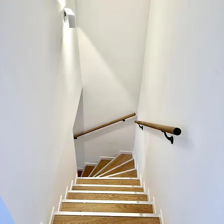 Magnificent -1br-2p- Centre