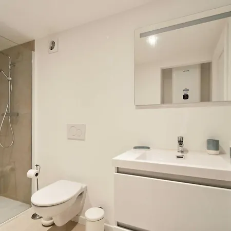 Magnificent -1br-2p- Centre *